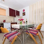 Apartment Put Ravnih Njiva